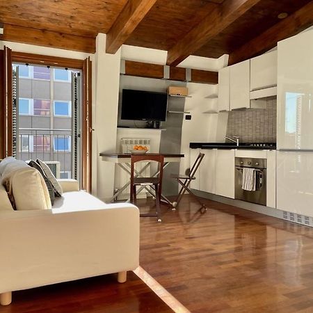 Porta Venezia-Cozy Apartment Милан Экстерьер фото
